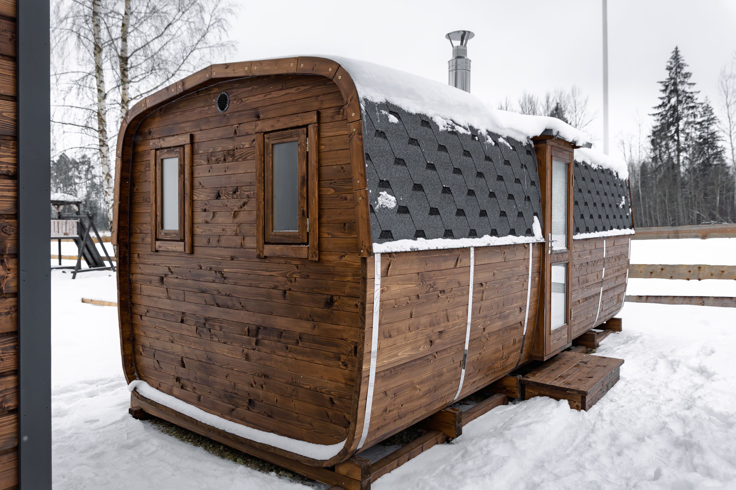 Овальная баня-бочка 6м